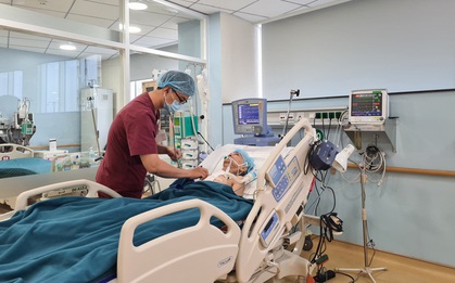Cứu cụ bà 80 tuổi dùng dao ăn trầu tự sát