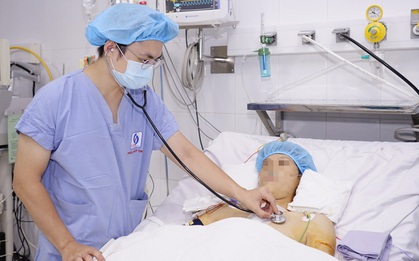 Vừa mở mắt sau "hồi sinh", người đàn ông vội nói : "Hôm nay sinh nhật tôi"!