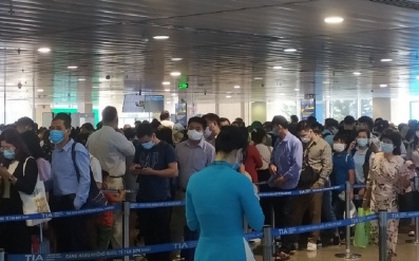 Họp khẩn bàn giải pháp xử lý ùn tắc tại sân bay Tân Sơn Nhất