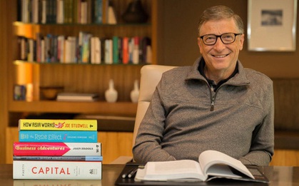 Dù đi du lịch, Bill Gates vẫn dành 3 tiếng/ngày để đọc sách: Đây là 3 tác phẩm hấp dẫn khiến ông không thể rời mắt tại thời điểm hiện tại
