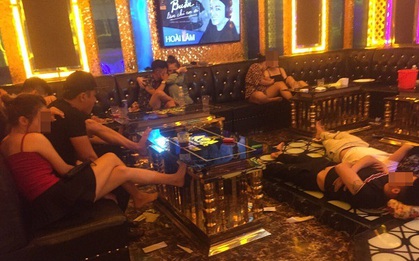Bắt quả tang quán karaoke có "tay vịn" hoạt động trái phép giữa mùa dịch