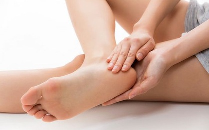 "Tự kiểm tra" thận còn tốt hay không thông qua 4 tín hiệu trên bàn chân
