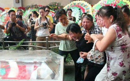 Thanh niên bỏ mạng vì cứu gia đình 4 người, kẻ vô ơn đã không dự đám tang lại còn buông một câu nói cay nghiệt gây phẫn nộ