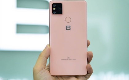 Tuyên bố BOS "trau chuốt tất cả tính năng", thế nhưng Bphone lại gặp lỗi sơ đẳng liên quan tới ứng dụng Máy tính