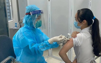 Tiêm vắc xin có chắc chắn miễn nhiễm COVID-19?
