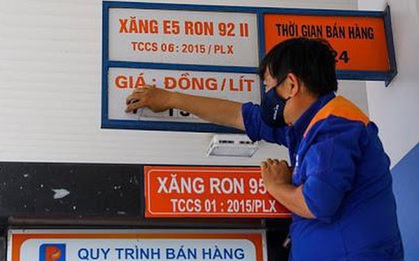 Xăng tiếp tục tăng cao, "đội" giá gần gấp đôi sau khoảng 1 năm