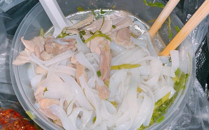 Than phiền phở gà mùa dịch "tăng giá dữ lắm", cô gái bị dân mạng chỉ trích ngay sau câu thứ 2