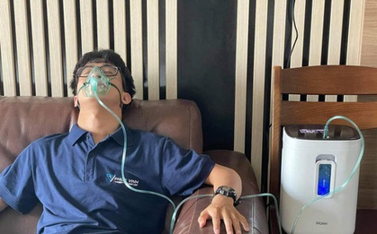 Người dân TP.HCM đổ xô đi mua máy tạo oxy, bác sĩ thốt lên: Bị Covid-19 mà dám thở oxy tại nhà thì tôi... "khâm phục"!