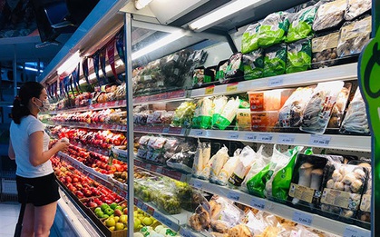 Người Hà Nội xoay xở khi khó kiếm shipper