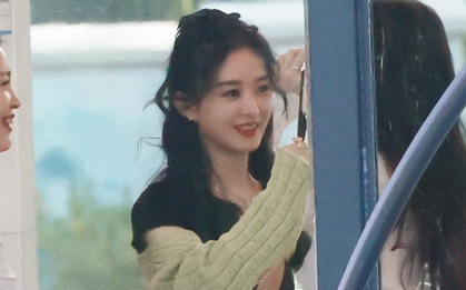 Cuối cùng nụ cười đã trở lại với Triệu Lệ Dĩnh sau bao drama, visual "lên hương" thế này có phải là do tái hợp chồng cũ?