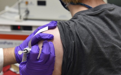 WHO nhận định không cần thiết tiêm mũi vaccine tăng cường