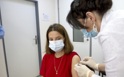 CDC Mỹ: Người chưa tiêm phòng có nguy cơ nhập viện cao hơn 29 lần