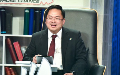 Chủ tịch FPT Telecom từng trượt Đại học, định chuyển hướng học phi công, người cha liền nói 1 câu thâm thúy thay đổi hoàn toàn cuộc đời con trai