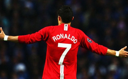 Vừa về Man United, Ronaldo được báo Anh tìm tận… 23 lí do để yêu