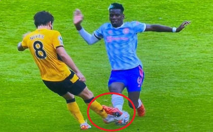 Toàn cảnh tình huống gây tranh cãi nhất trong trận Wolves 0-1 MU