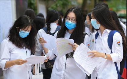 Vì sao các trường đại học ở Hà Nội không vội cho sinh viên tới trường?