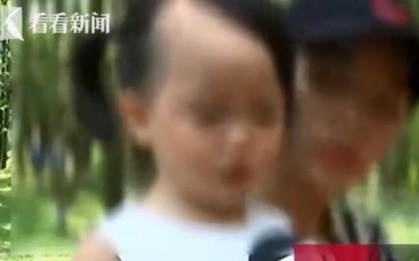 Nghi con gái bị bạo hành, bố mẹ xem lại camera thì lập tức suy sụp, sốc nhất là sự xuất hiện của hiệu trưởng