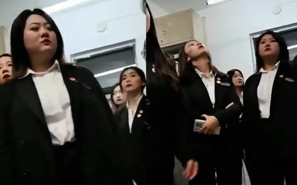 Màn kiểm tra ký túc xá trong trường học gây sốc, đàn chị "vi hành" xử sự không khác gì... xã hội đen đi đòi nợ
