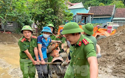 Thiệt hại hơn 215 tỷ đồng sau trận lũ quét lịch sử ở Kỳ Sơn (Nghệ An)