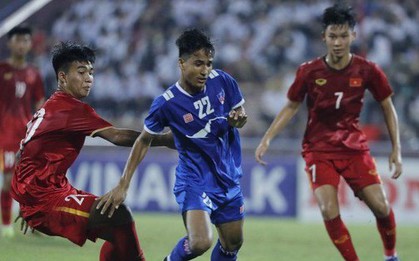 AFC tôn vinh hàng thủ U17 Việt Nam