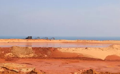 Hiện trường vụ sập mỏ titan khiến 1 người chết, 3 người chưa tìm thấy