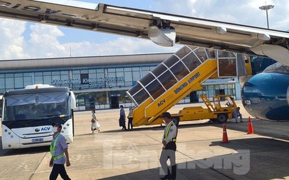 Đóng cửa sân bay Đồng Hới do ảnh hưởng bão số 6