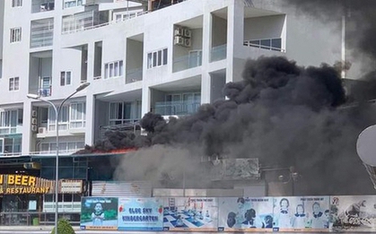 Cháy quán bia, hàng trăm người dân ở chung cư cao tầng bỏ chạy