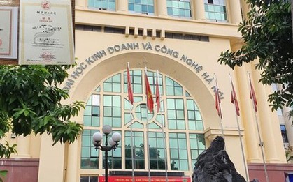 Mập mờ thu phí thực tập của sinh viên