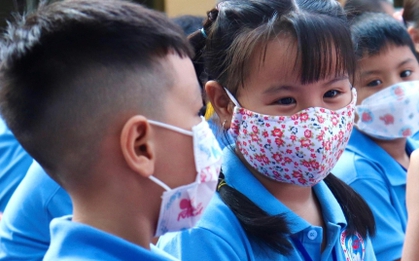 Lùi giờ vào học, vì con hay vì bố mẹ?