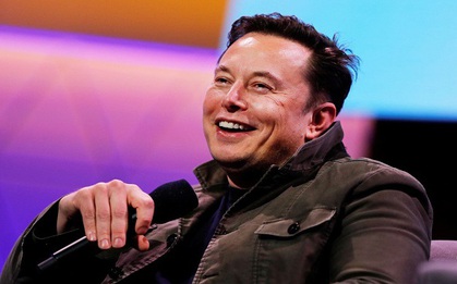 Elon Musk: “Tôi chưa bao giờ học ở Harvard, nhưng tất cả những người làm việc cho tôi đều là sinh viên tốt nghiệp Harvard”