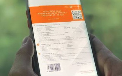 Tham gia giao thông bắt buộc phải mang bảo hiểm xe máy, vậy dùng bản điện tử có bị phạt hay không?
