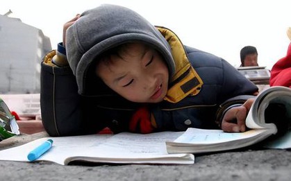 4 việc làm của cha mẹ giúp con thi cử đạt thành tích tốt