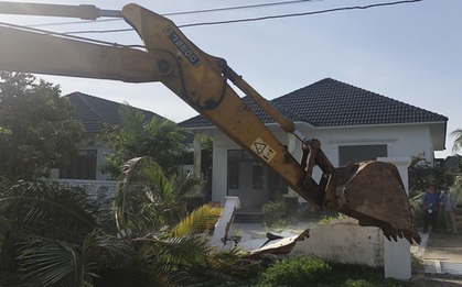 NÓNG: Khởi tố 3 đối tượng liên quan 79 căn biệt thự trái phép ở Phú Quốc