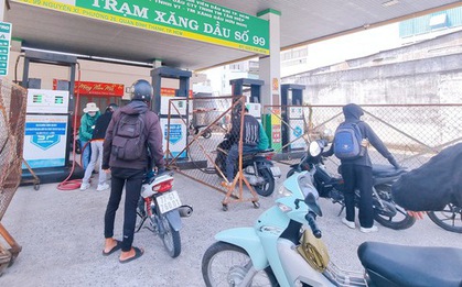 Vẫn xếp hàng đổ xăng sau công điện của Thủ tướng, do đâu?