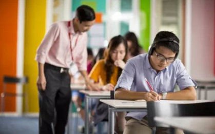 Mất vài chục triệu luyện thi IELTS, thí sinh 'chết đứng' vì kỳ thi bị tạm dừng