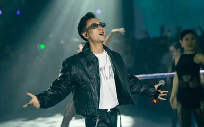 Từng tuyên bố là "cá con" nhưng JustaTee lại có hành động như thế này tại KOSMIK Live Concert