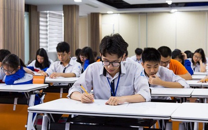NÓNG: Một tổ chức đã được phép tổ chức thi IELTS trở lại từ hôm nay