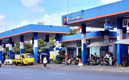 Hết cảnh rồng rắn xếp hàng, người Hà Nội chỉ mất 3 phút đổ đầy bình xăng