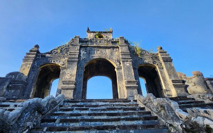 Nhìn gần di tích Văn Miếu Huế trước thời điểm tôn tạo, phục hồi
