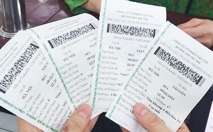 Mua vé tàu Tết trên mạng, coi chừng mất tiền oan