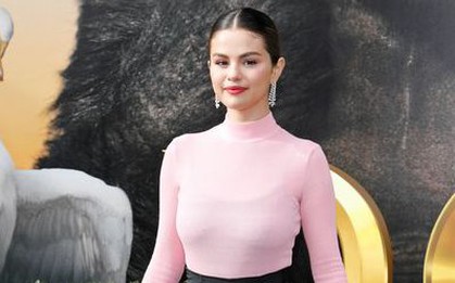 Selena Gomez khó mang thai