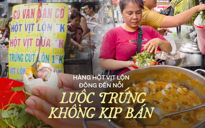 Quán trứng vịt lộn nước dừa nổi đình đám tại Quận 3, TP.HCM hôm nào cũng bán hết cả nghìn trứng