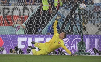 Szczesny tiết lộ bí quyết cản cú sút 11m siêu khó của Messi
