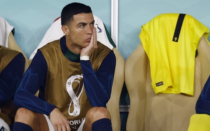 Cristiano Ronaldo đối mặt tương lai bất định sau thất bại ở World Cup 2022