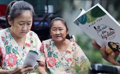 Bị liệt hơn 20 năm, người phụ nữ không nản lòng, cố viết sách để gom tiền chạy thận, níu giữ sự sống