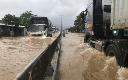 Mưa lũ bất thường, một người mất tích ở Huế