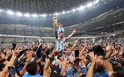 Messi và lễ tấn phong của nhà Vua