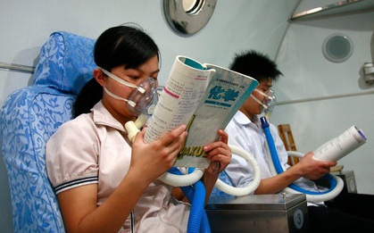 "Choáng" với độ khó đề Văn của kỳ thi khốc liệt hàng đầu thế giới