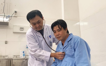 Tài xế xe ôm công nghệ bị đâm 6 nhát thủng tim kể lại lúc giằng co với tên cướp