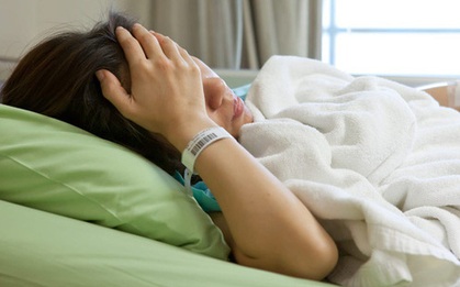 Cô gái trẻ phát hiện ung thư ruột giai đoạn cuối dù không uống rượu, hút thuốc: Bác sĩ nói nguyên nhân đến từ một thói quen ăn tối nguy hiểm